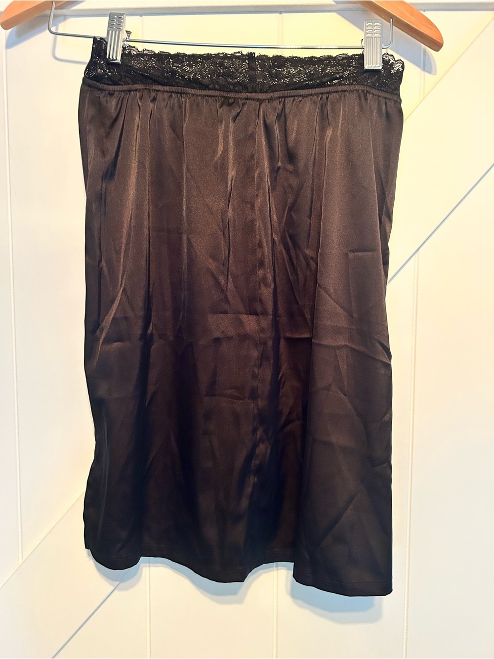 NWT Kate Kasin Black Knee-length Slip Size Small